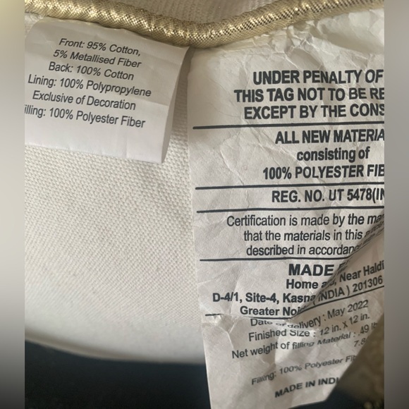 Jingles & Joy Decorative Throw Pilllow “Noel” Applique Pointsettas Embroidery - Picture 4 of 4